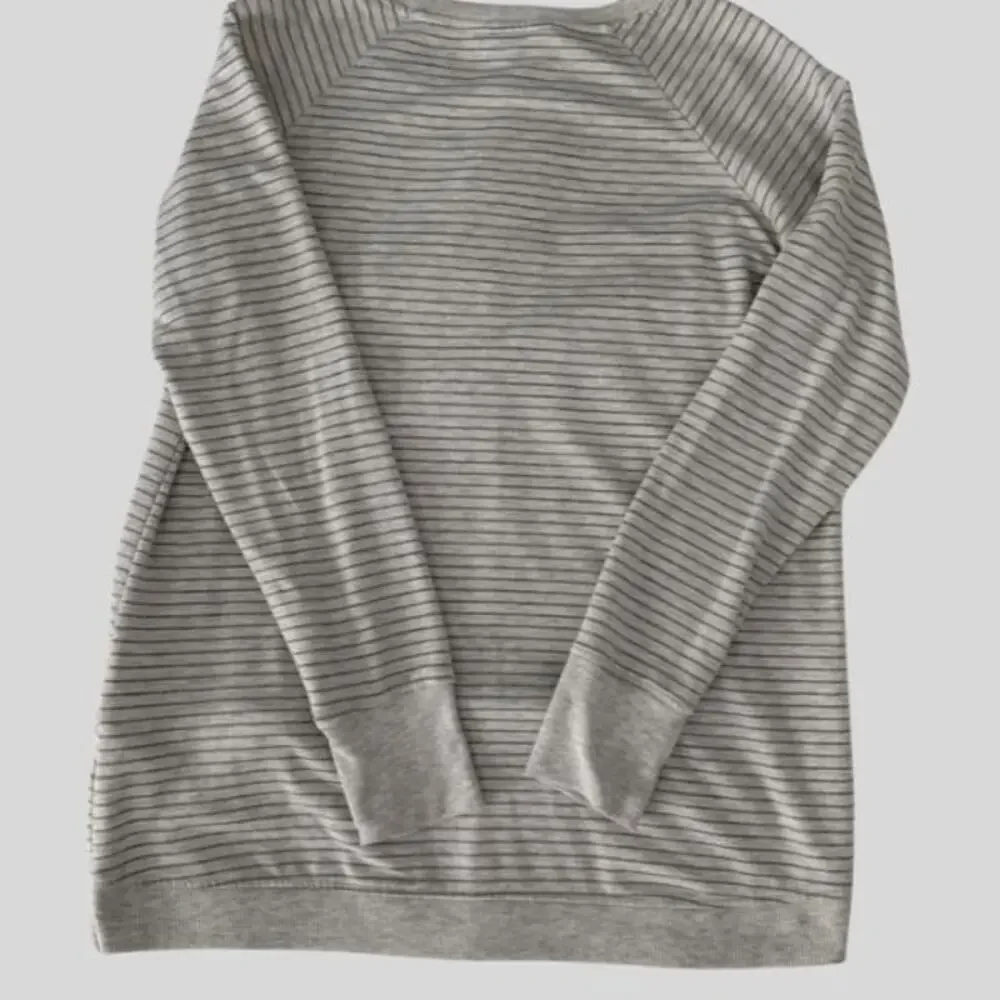 Danskin Gray Cream Stripe Pullover Sweatshirt Hi-Lo Hem Long Sleeve L - Picture 2 of 5